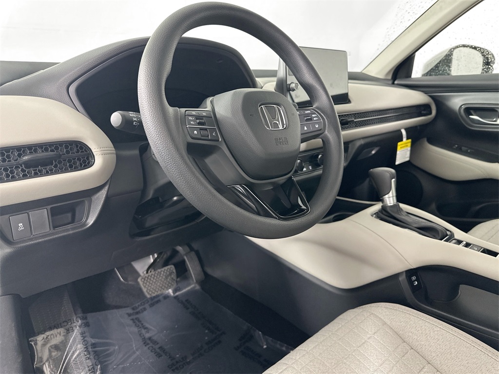 2026 Honda HR-V LX photo 15