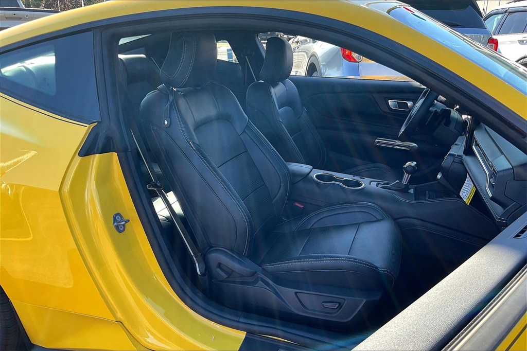 2024 FORD MUSTANG - Image 5