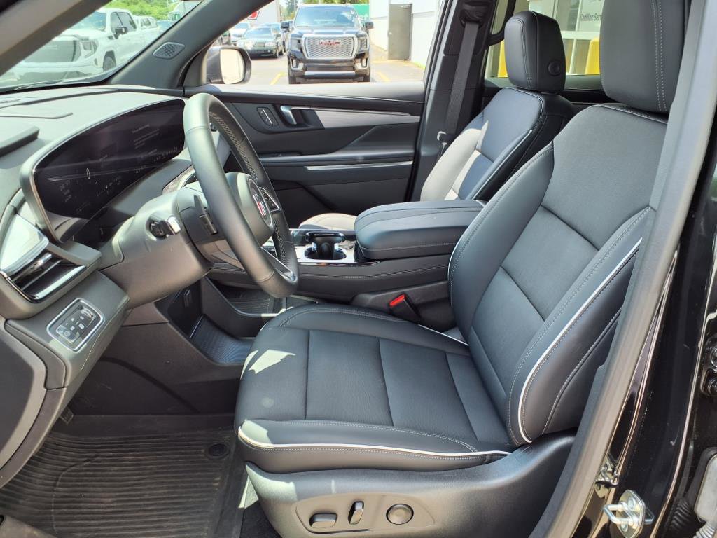 2025 Buick Enclave Preferred photo 4