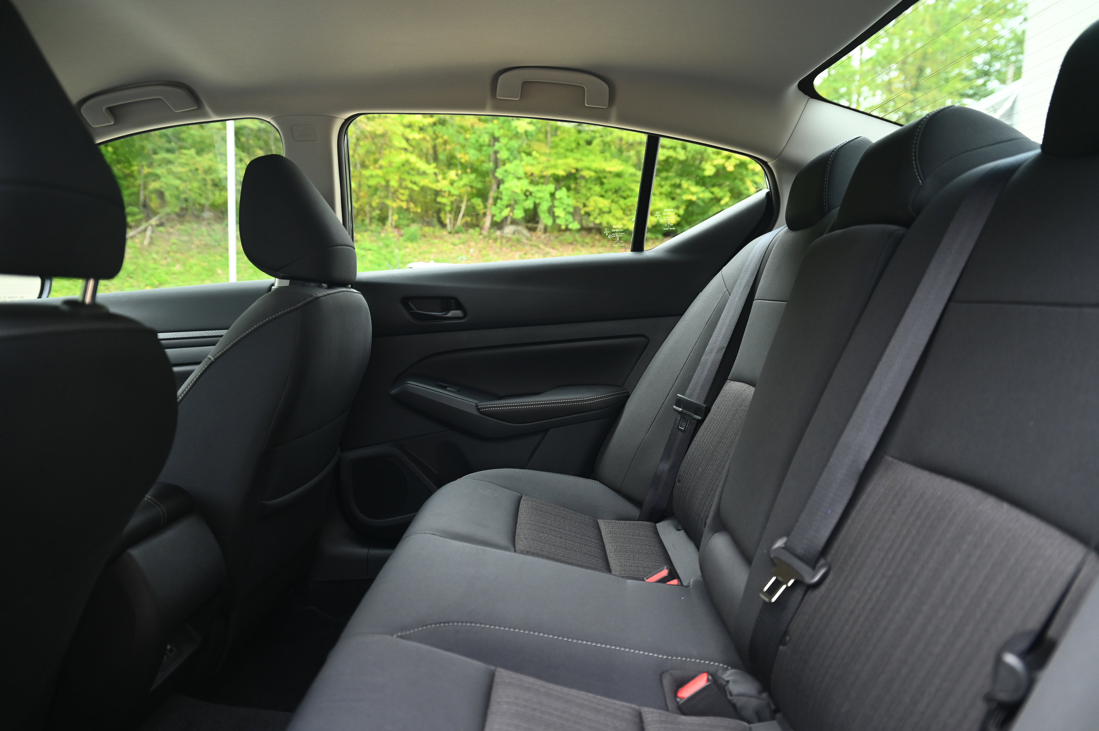 2025 Nissan Altima SV photo 22