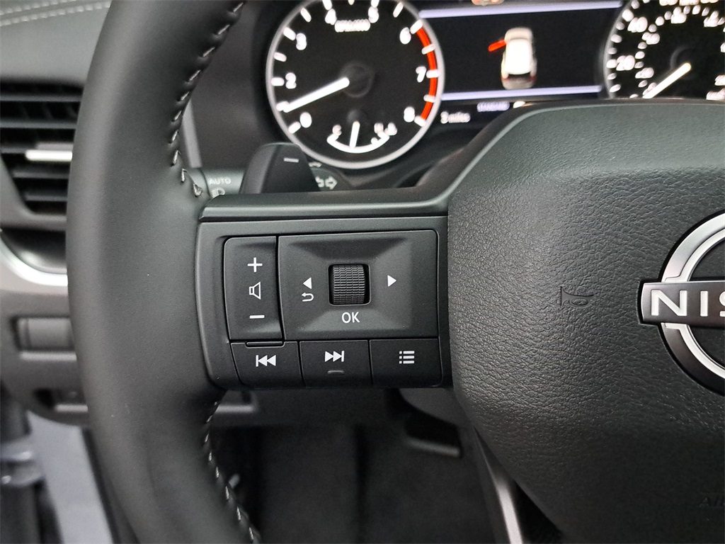 2026 Nissan Rogue SV photo 23