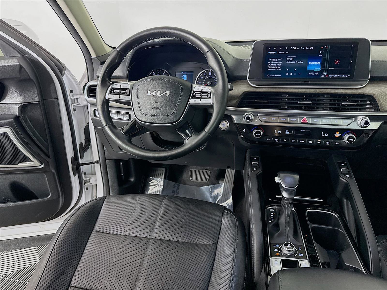 2022 Kia Telluride EX photo 24
