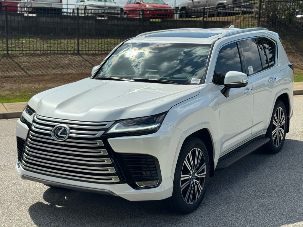 2025 Lexus LX 600 Luxury photo 8