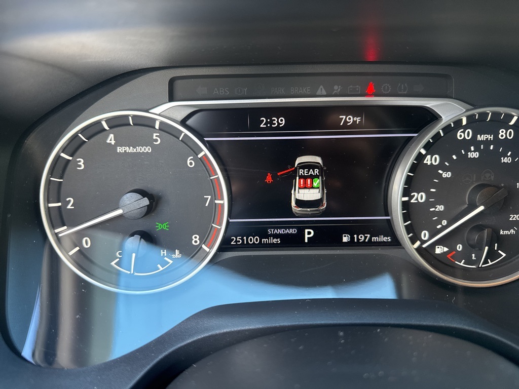 2023 Nissan Rogue SL photo 3