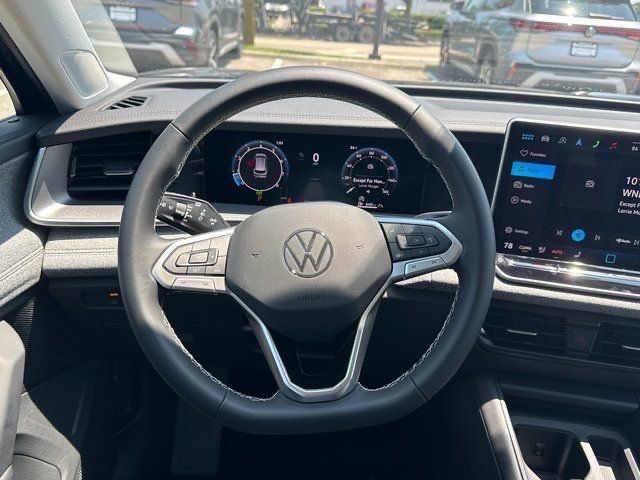 2025 Volkswagen Tiguan S photo 13