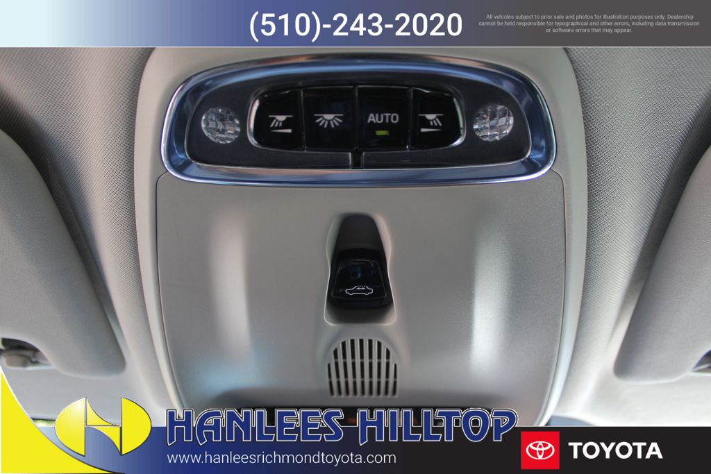 2021 Volvo S60 Recharge T8 R-Design Expression AWD photo 22
