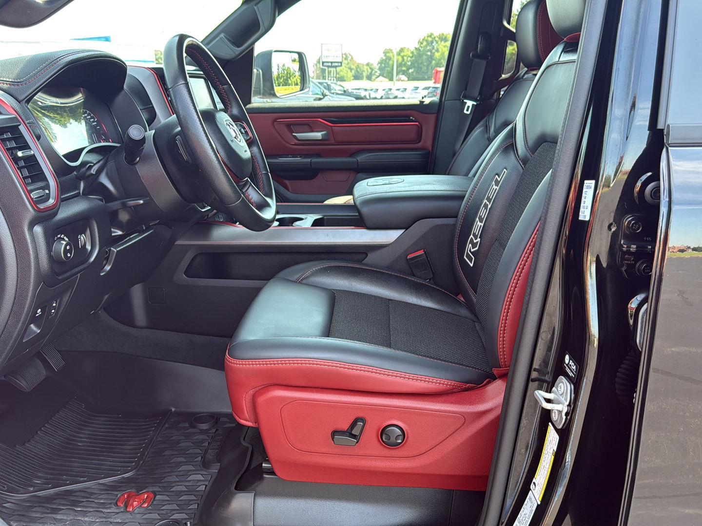 2022 Ram 1500 Rebel photo 9