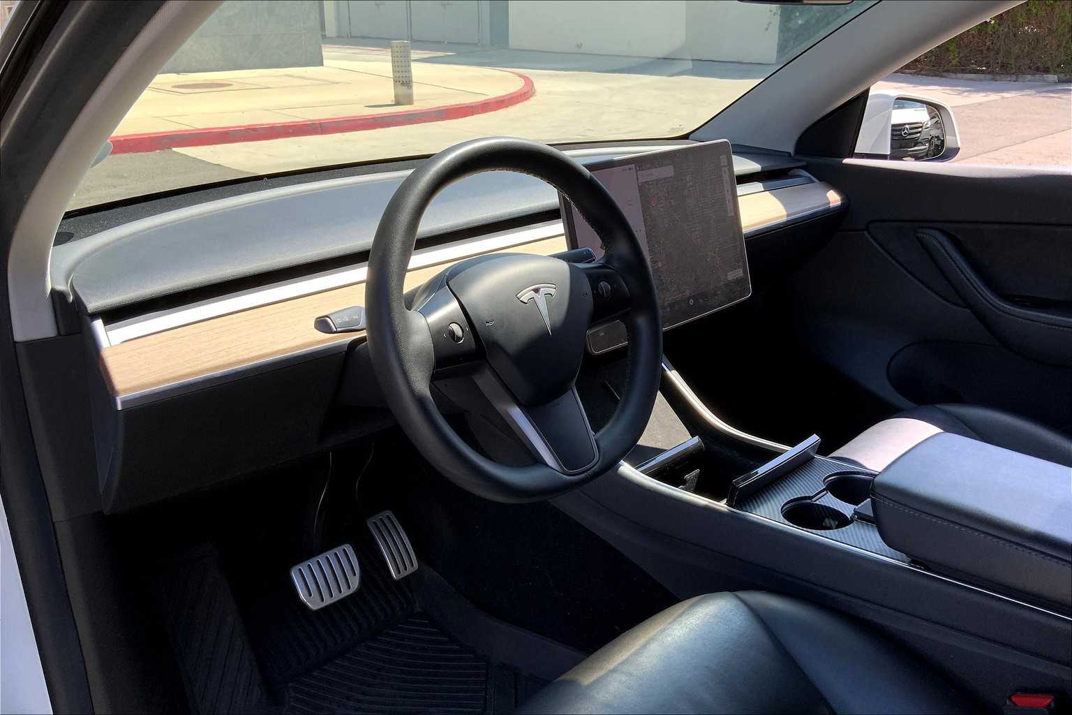 2021 Tesla Model Y Performance photo 15