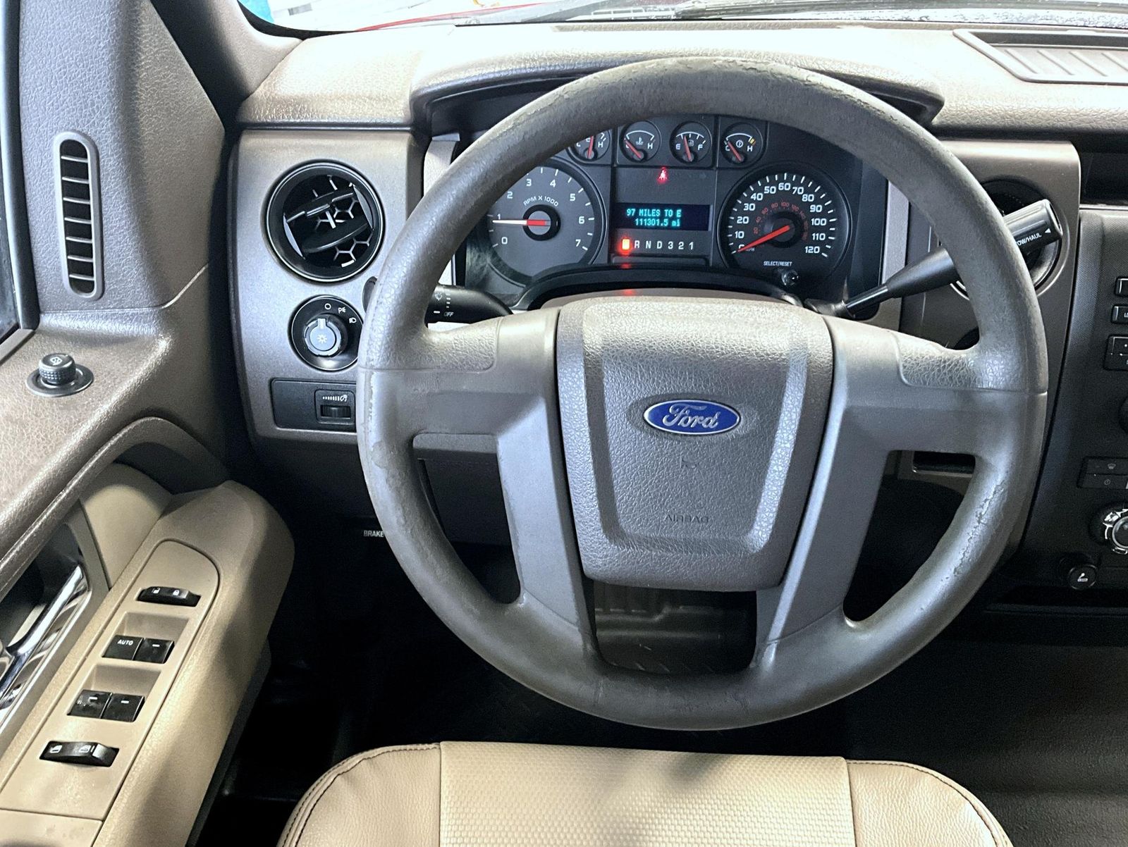 2010 Ford F-150 FX4 photo 12