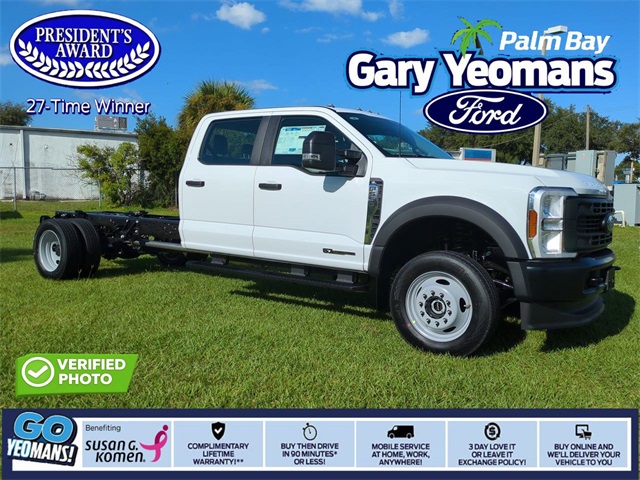 2026 Ford F-550 Super Duty Chassis Cab XL's photo