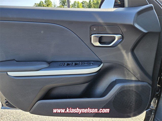 2025 Kia K4 GT-Line photo 11
