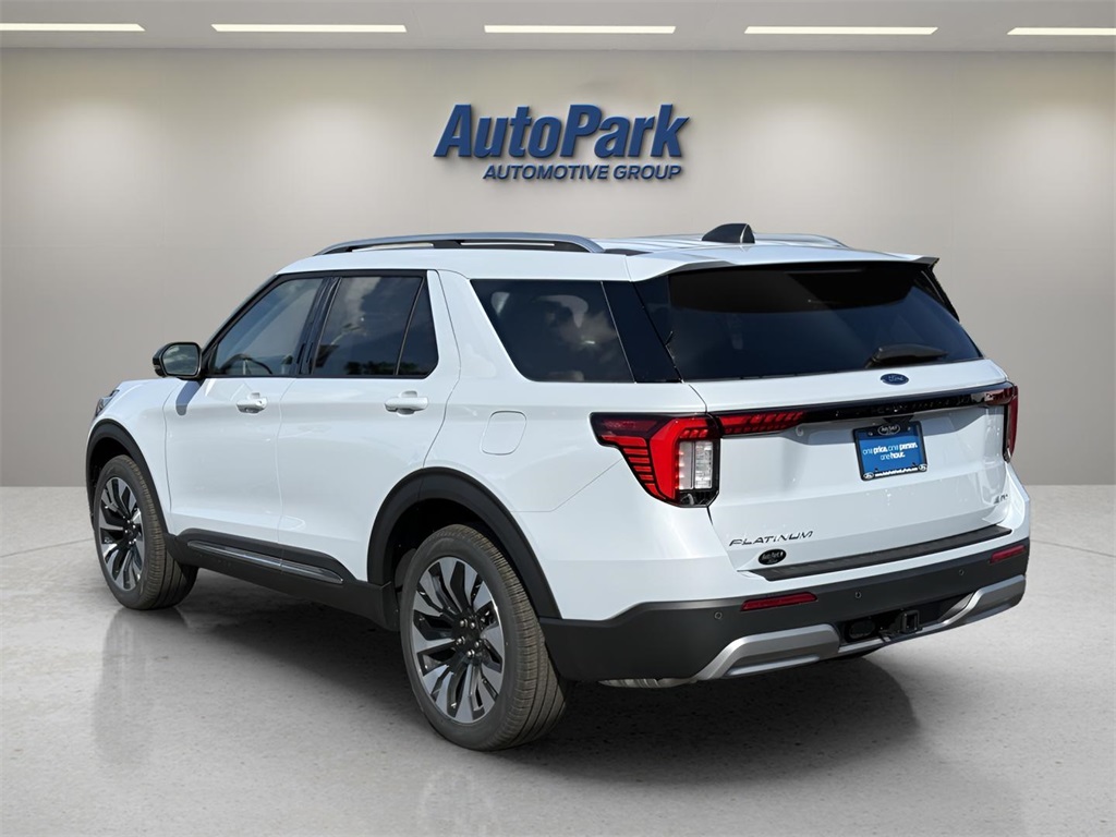 2025 Ford Explorer Platinum photo 4