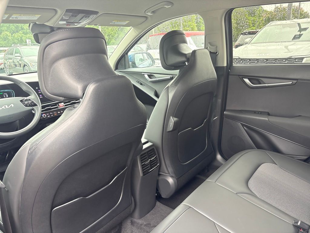 2025 Kia Niro EX photo 23