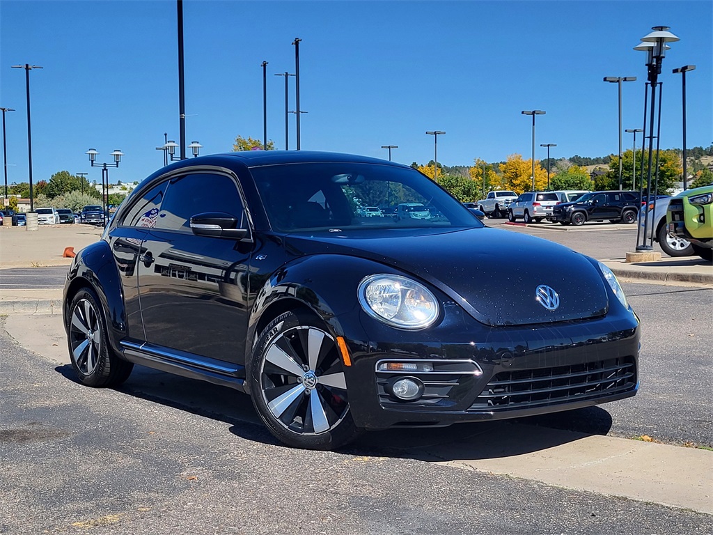 2014 Volkswagen Beetle R-Line photo 2