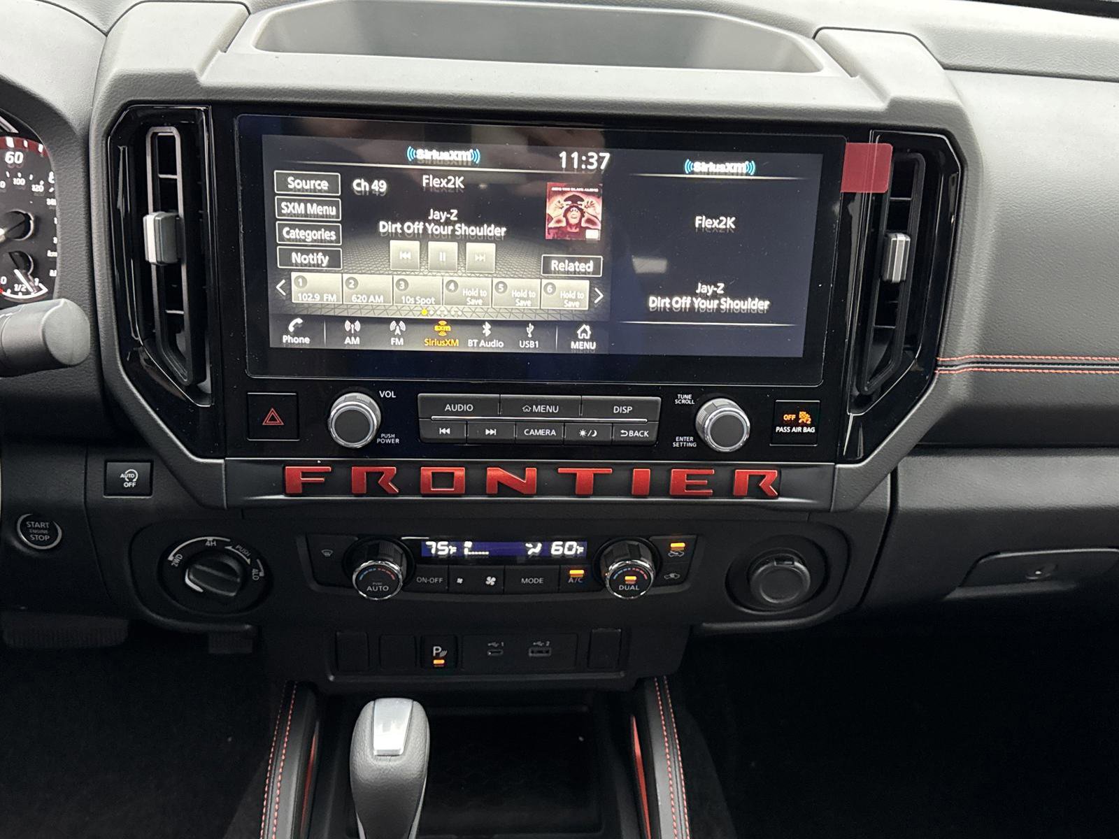 2025 Nissan Frontier PRO-4X photo 13