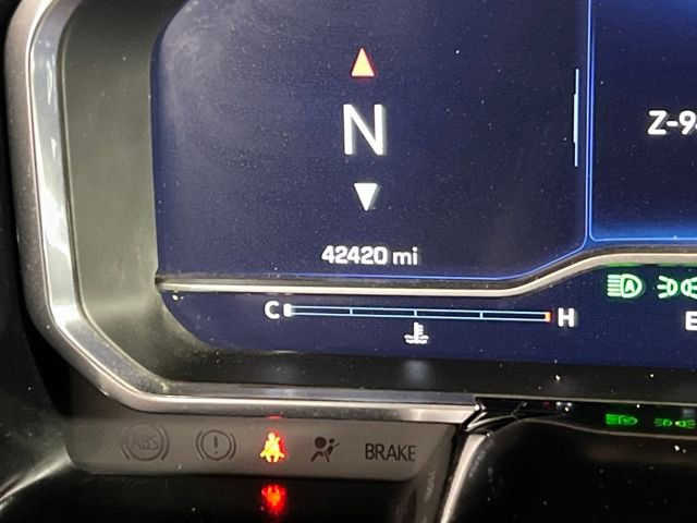 2024 Chevrolet Silverado 1500 High Country photo 3