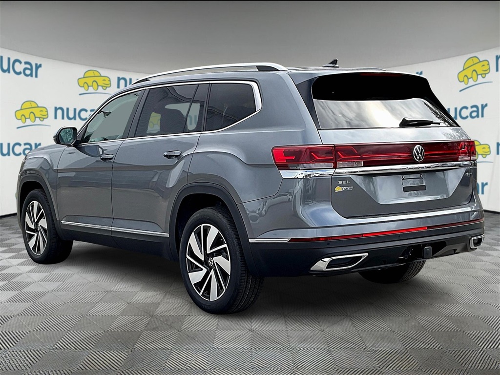 2025 Volkswagen Atlas SEL photo 4
