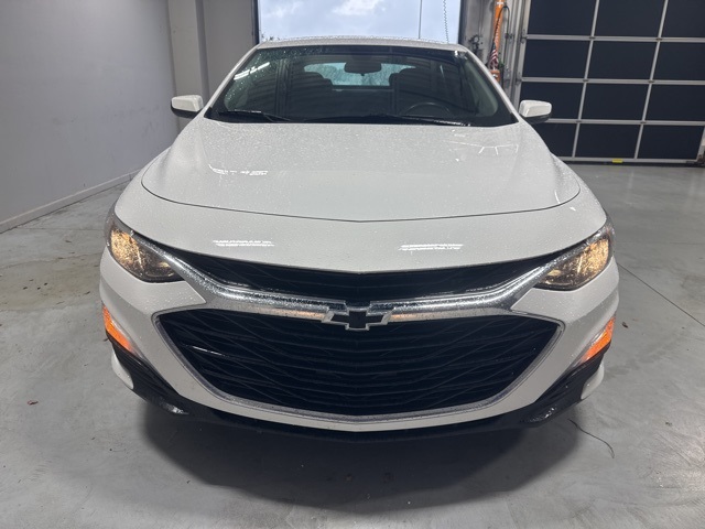 2022 Chevrolet Malibu RS photo 2