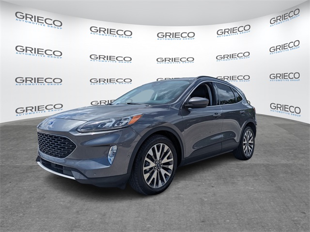 2021 Ford Escape Hybrid Titanium photo 3