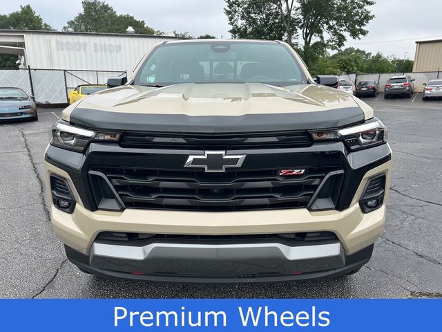 2024 Chevrolet Colorado Z71 photo 3