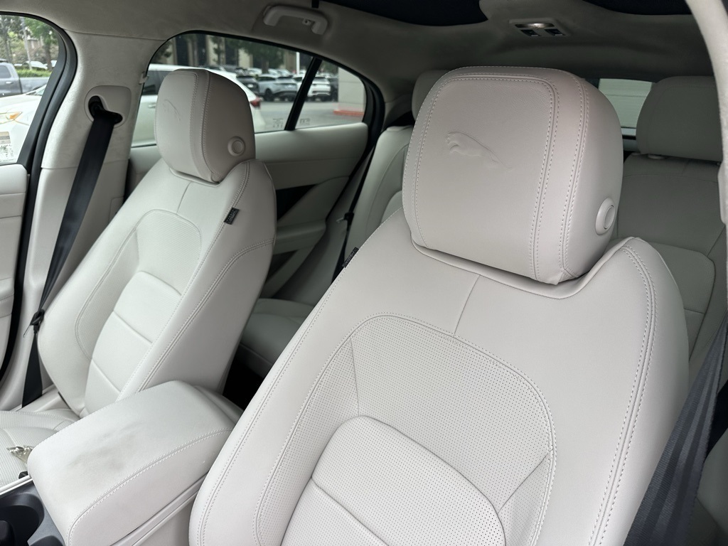 2024 Jaguar I-PACE HSE photo 8