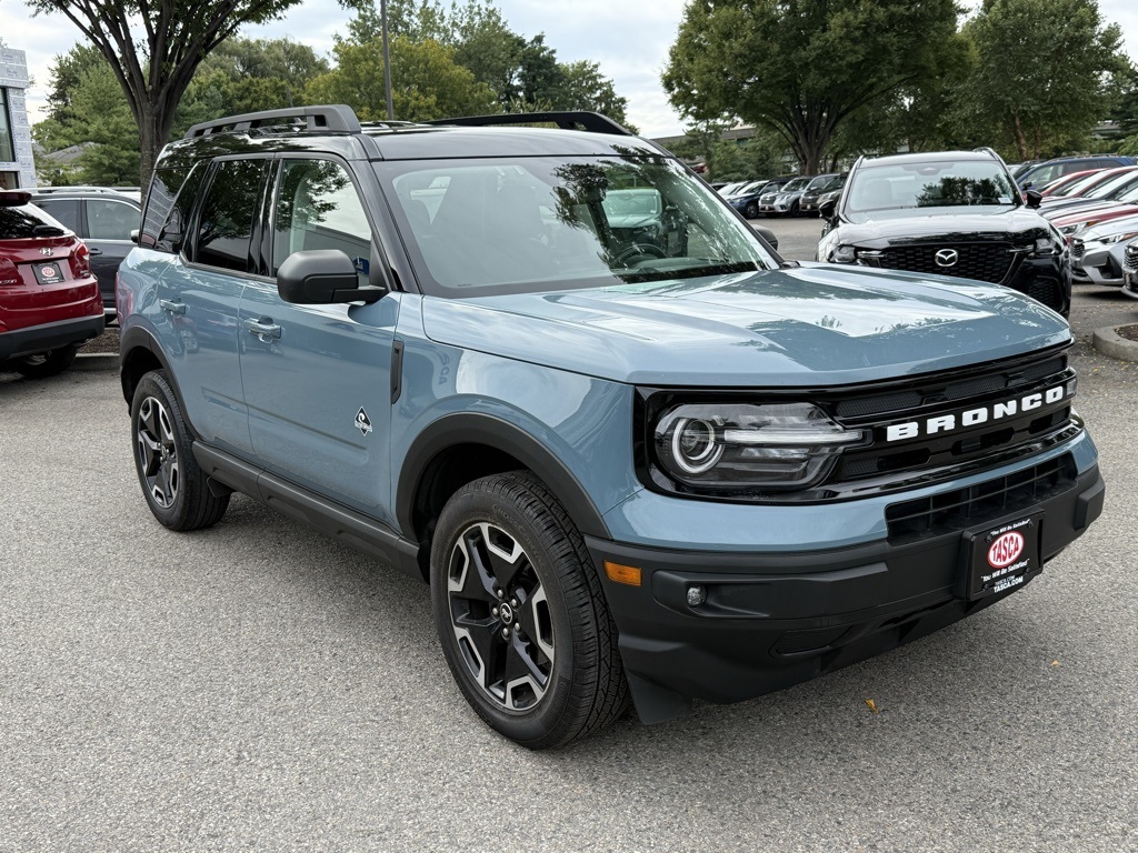 2022 Ford Bronco Sport Outer Banks photo 4