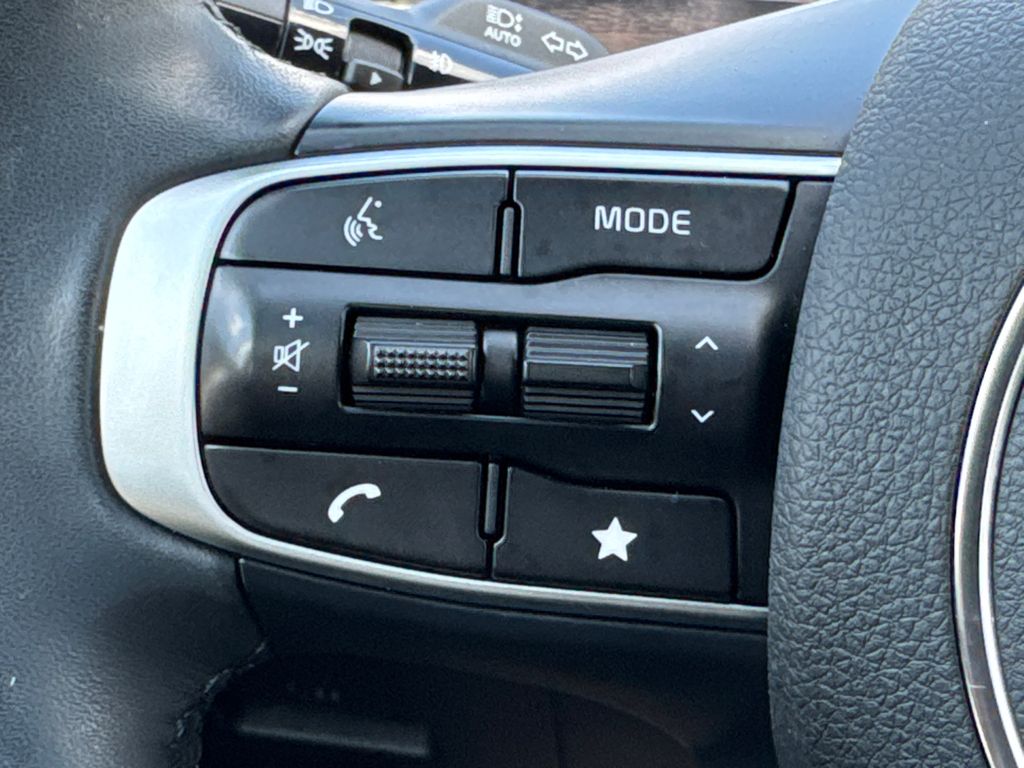 2025 Kia K5 GT-Line photo 22