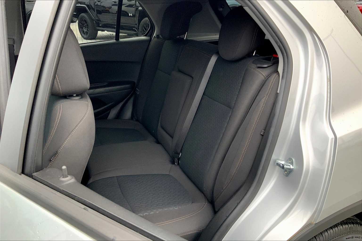 2021 Chevrolet Trax LS photo 18