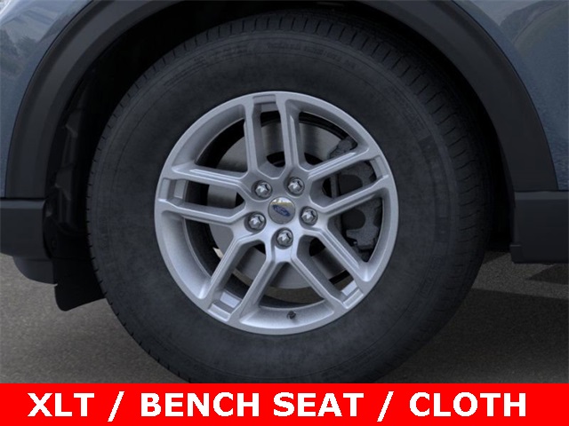 2025 Ford Explorer photo 39