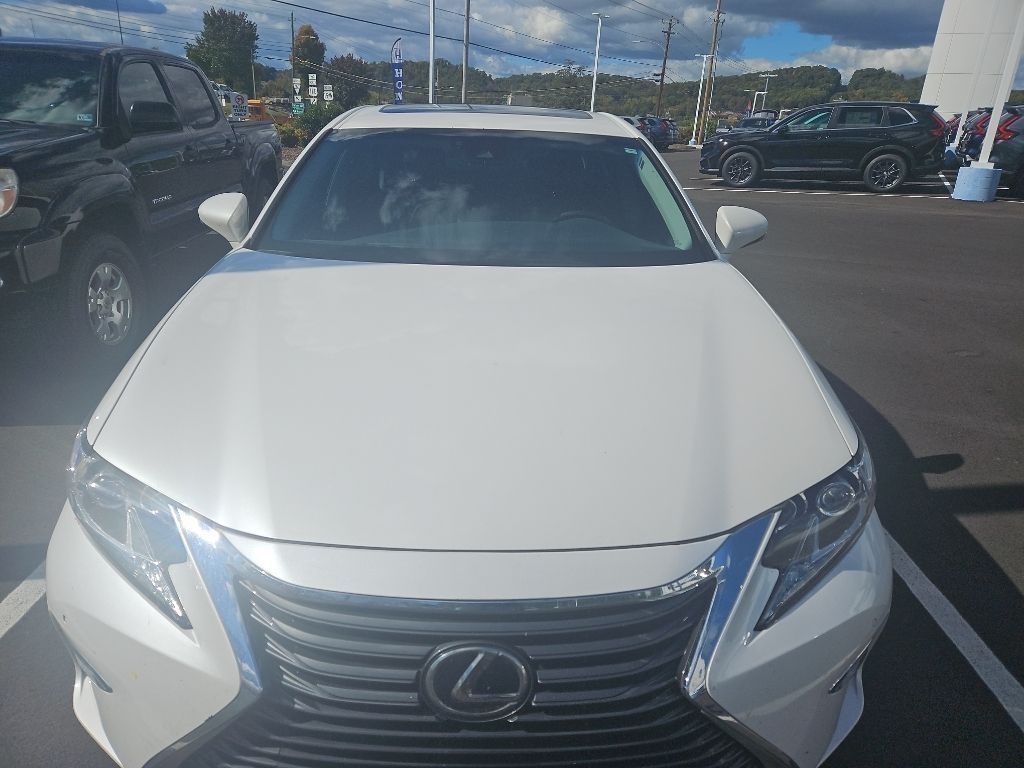 2017 Lexus ES 350 Base photo 2