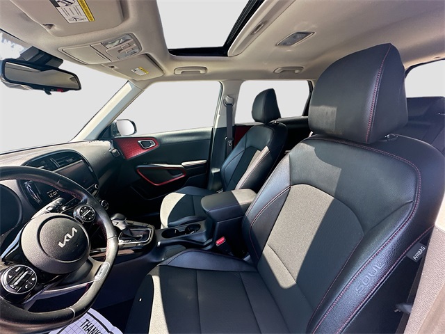 2023 Kia Soul GT-Line photo 18