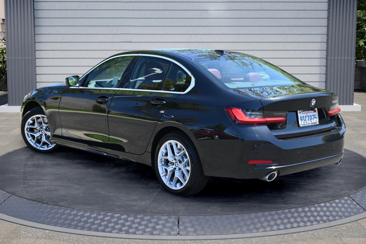 2025 Bmw 330i photo 4