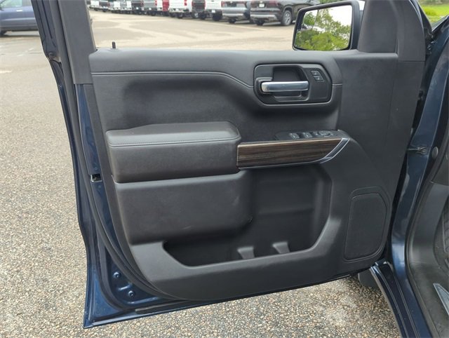 2022 Chevrolet Silverado 1500 LT photo 12