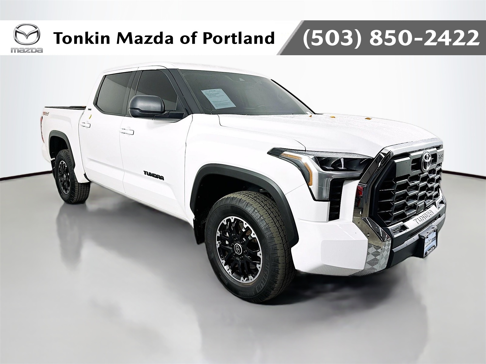 2022 Toyota Tundra SR5's photo