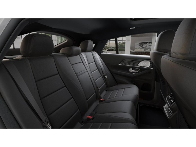 2026 Mercedes Benz GLE 450 4MATIC photo 4