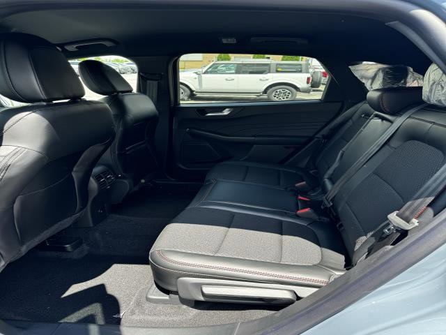 2025 Ford Escape ST-Line photo 24