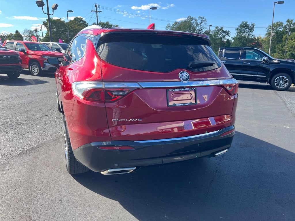 2024 Buick Enclave Essence photo 4