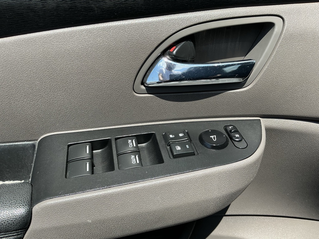 2014 Honda Odyssey EX photo 53