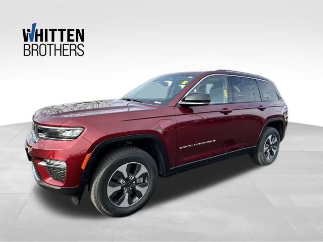 2022 Jeep Grand Cherokee 4xe's photo