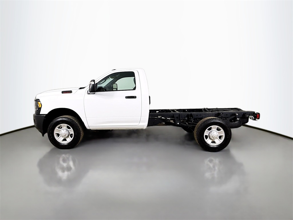 2024 Ram 3500 Tradesman photo 6