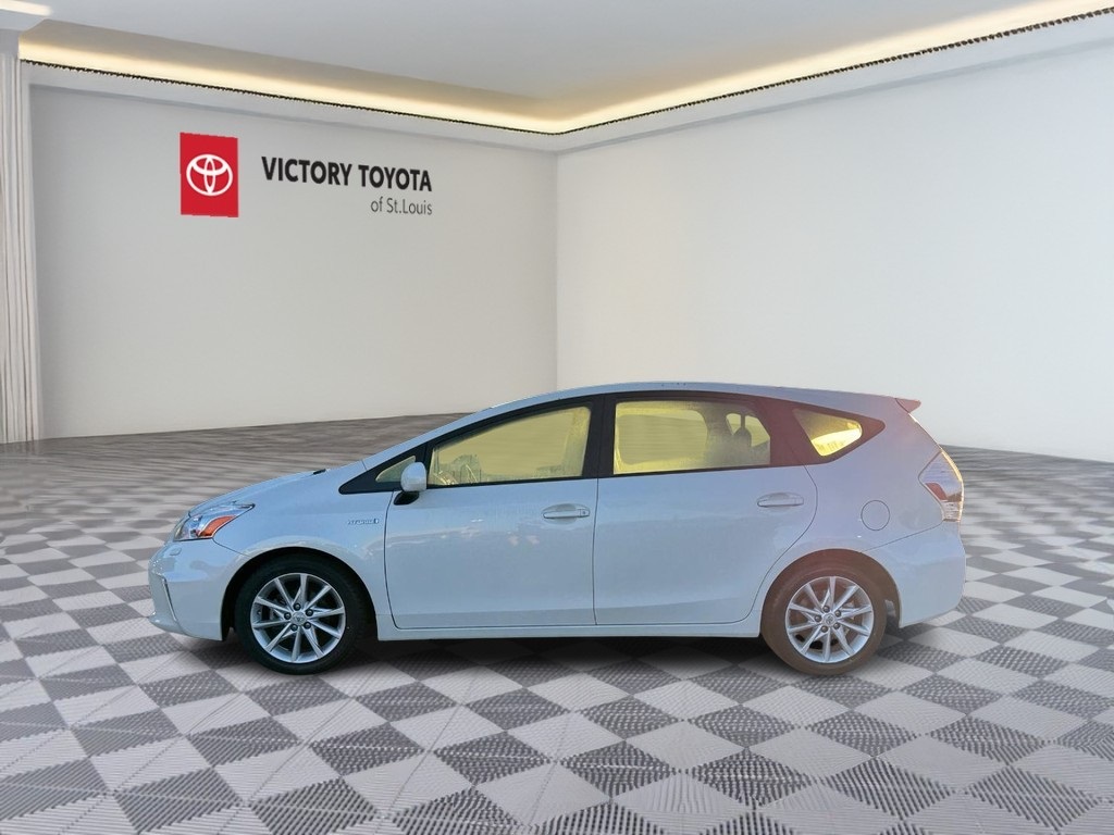 2012 Toyota Prius V Five photo 8