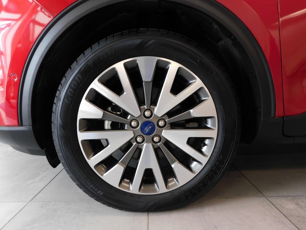 2020 Ford Escape Titanium photo 10