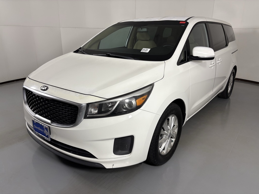2017 Kia Sedona LX photo 3