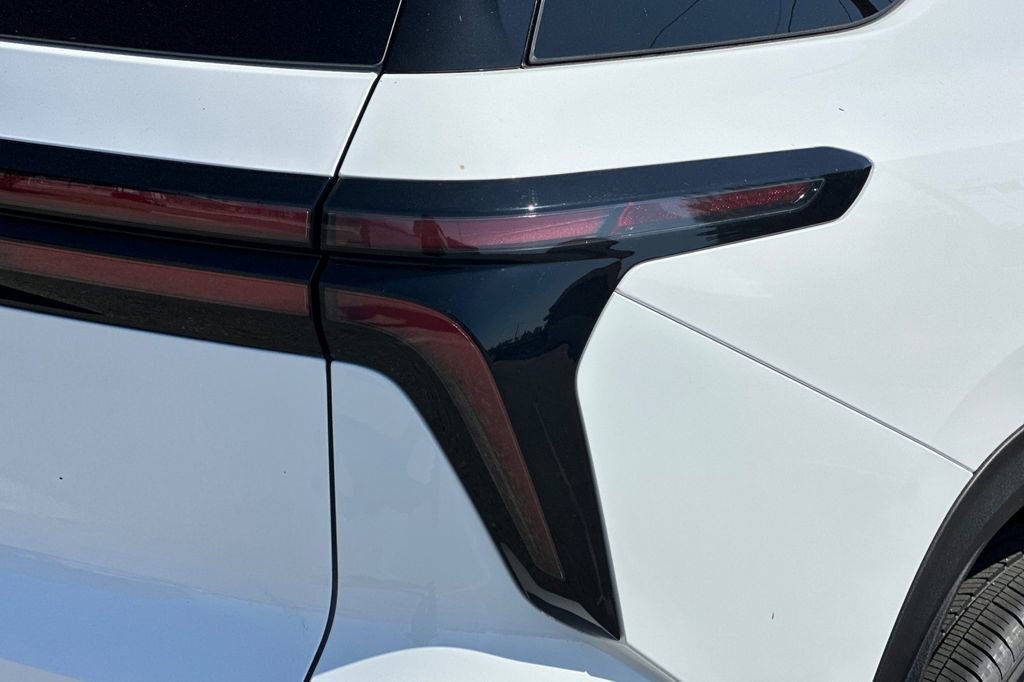 2025 Chevrolet Traverse photo 31