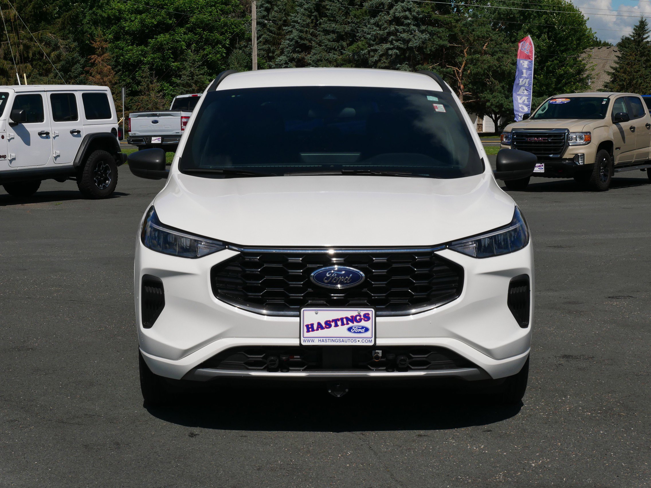 2023 Ford Escape ST-Line Hybrid photo 8