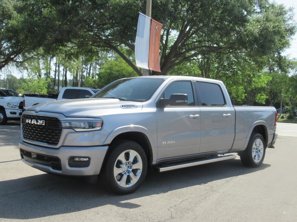 2025 Ram 1500 Big Horn Lone Star photo 3