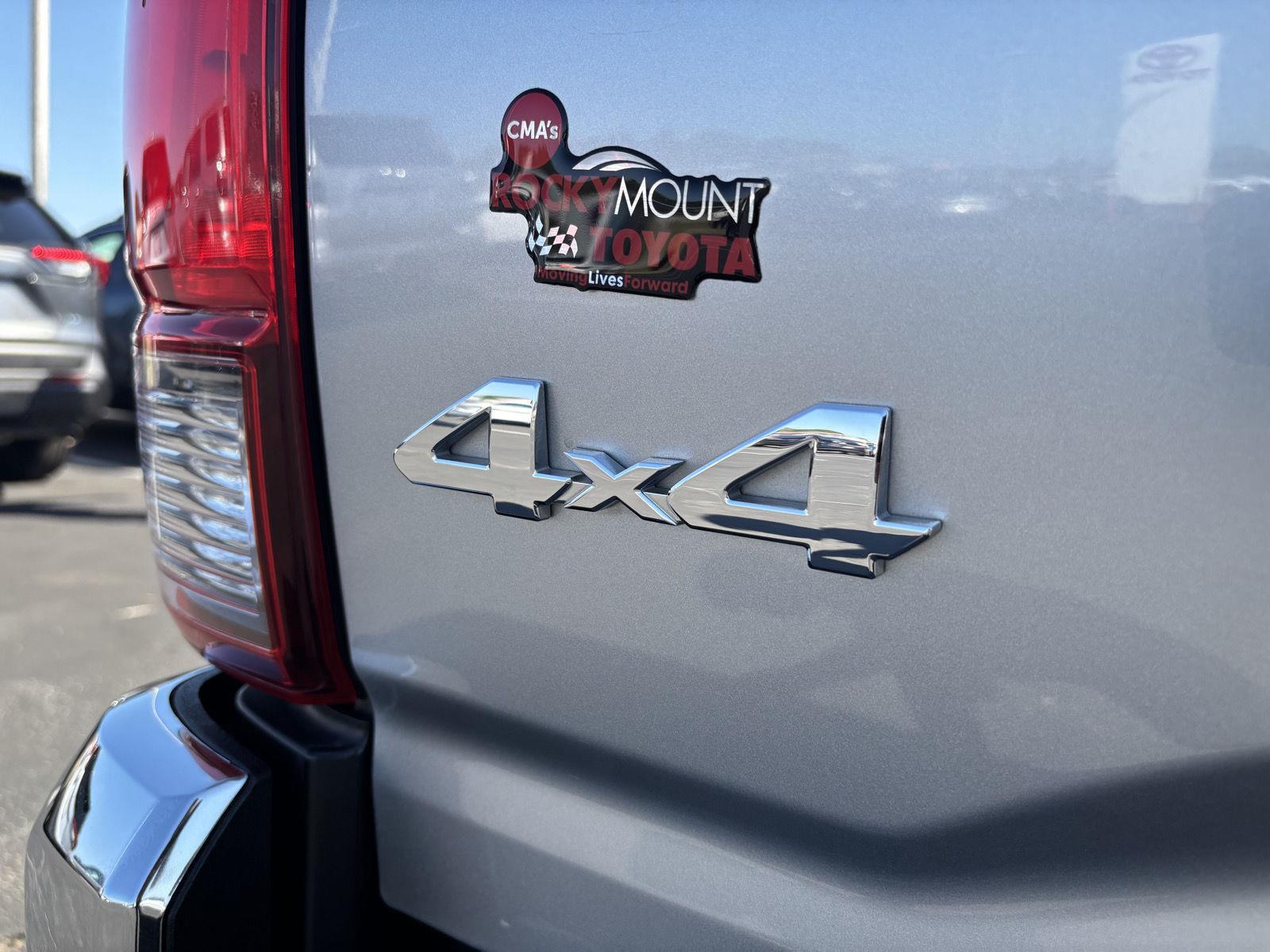2022 Toyota Tacoma SR5 V6 photo 33
