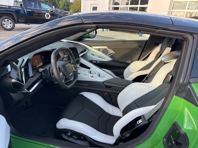 2026 Chevrolet Corvette Stingray 2LT photo 15