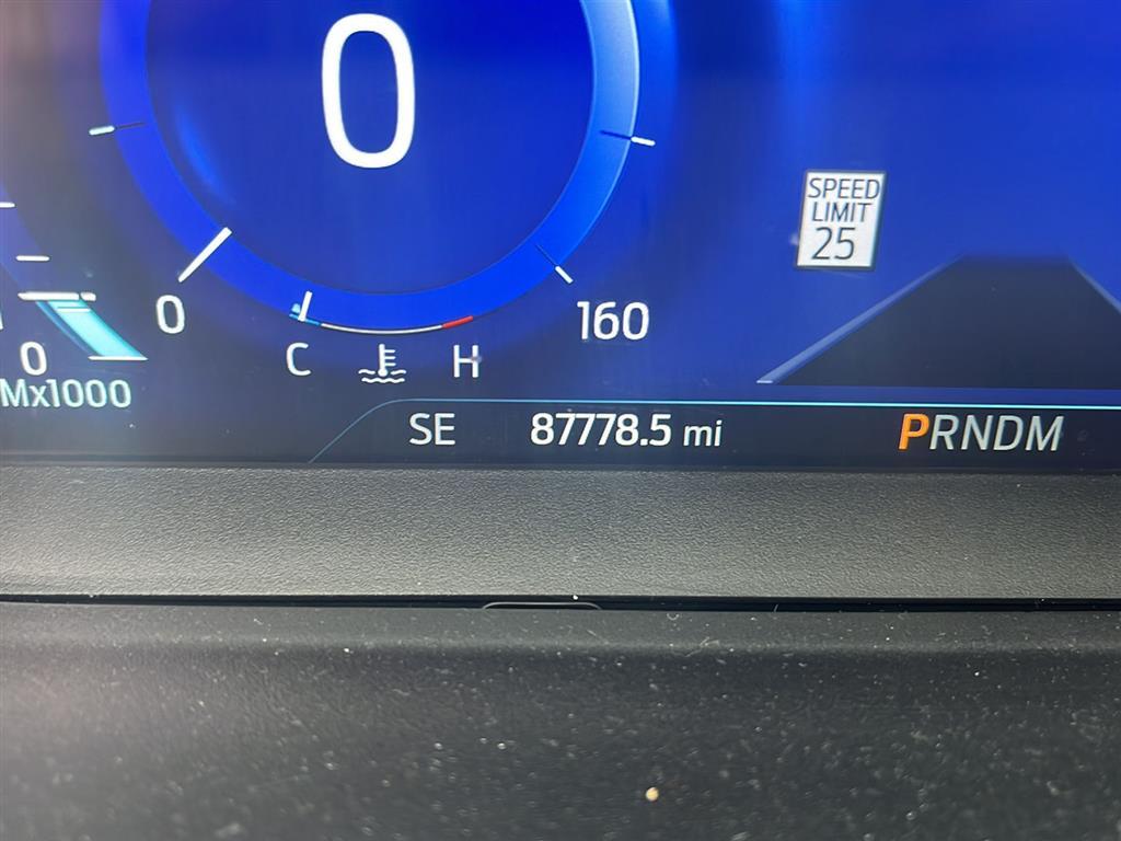 2020 Ford Explorer Platinum photo 2