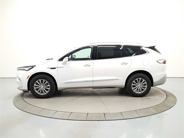 2024 Buick Enclave Premium photo 3